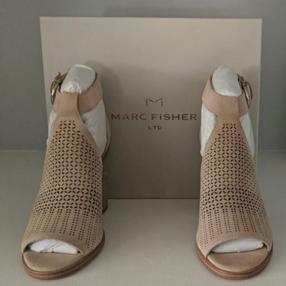 Marc Fisher Sandals - Picture 2 of 4